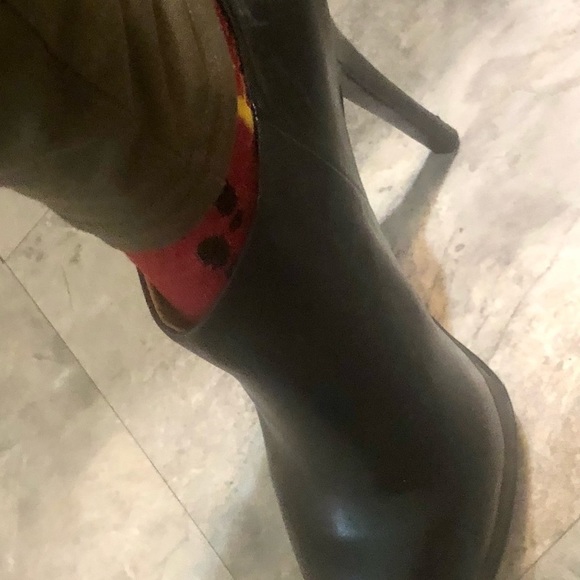 Nine West size 10 black leather heeled bootie’s platform toe  back zip - Picture 3 of 14
